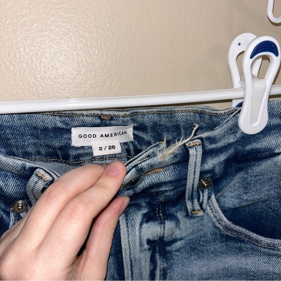 Good American Good Legs Distressed Skinny Jeans - Picture 4 of 9